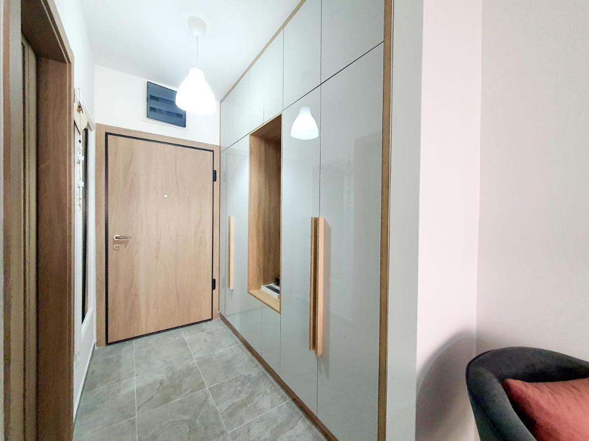 Apartman Ana Lux Ποντγορίτσα Εξωτερικό φωτογραφία