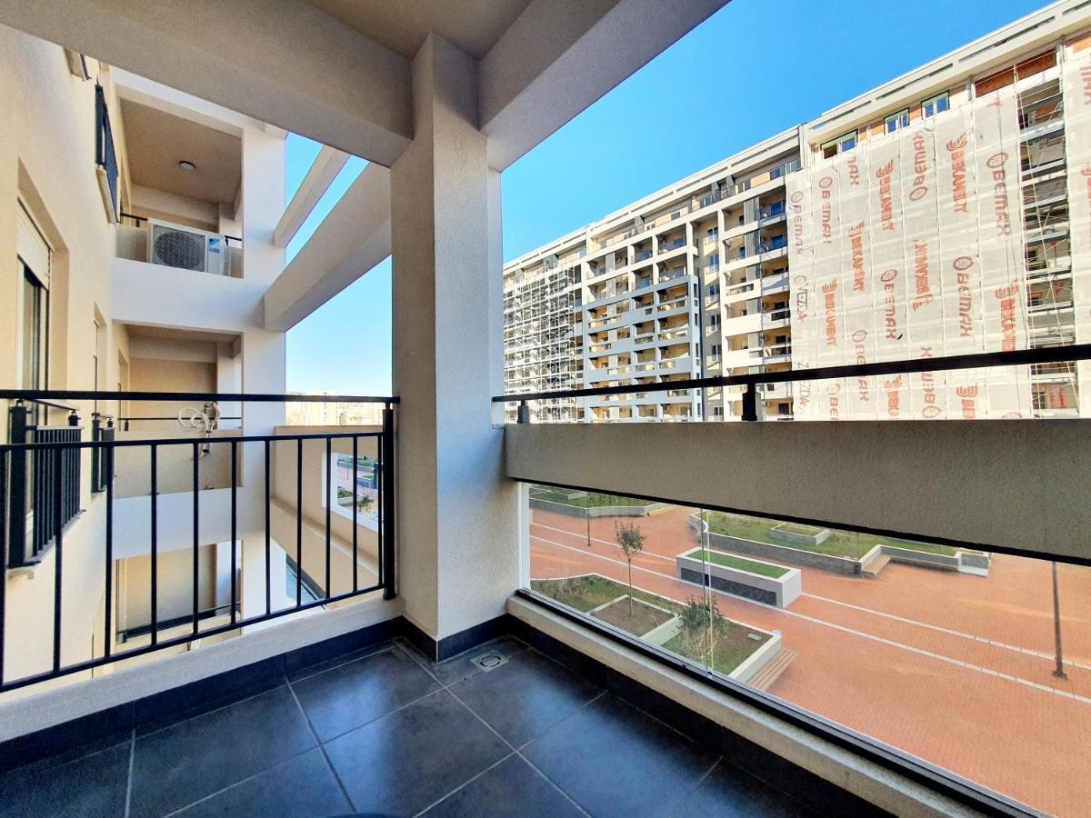 Apartman Ana Lux Ποντγορίτσα Εξωτερικό φωτογραφία